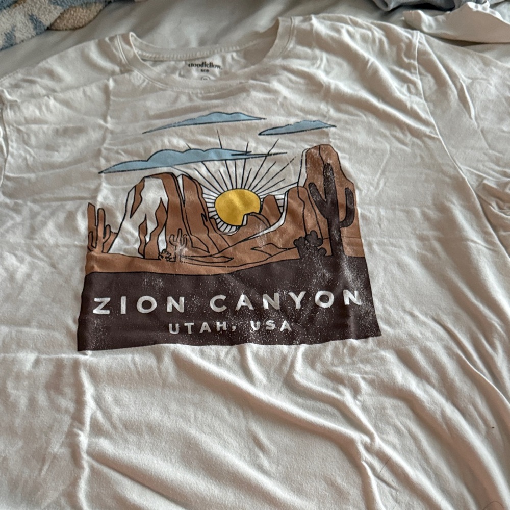Zion Canyon Graphic T-Shirt